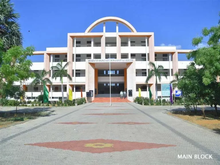 CSI main building 768x576