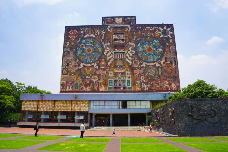 Library National Autonomous University of Mexico City 768x512
